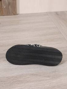 1 Pair Spring/Summer New Cross-Strap Open-Toe Flat Slides Sandals For Teenagers, Outdoor Wear - Black - View 4