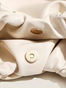 حقيبة يد لؤلؤية أحادية اللون بتصميم بسيط عصري 2024 الجديد، حقيبة كتف صينية بسلسلة بنمط كلاسيكي، حقيبة يد بمقبض علوي متجعد بتصميم راقي للحفلات للنساء - أبيض - مشاهدة 6