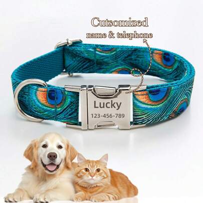 1 Collar personalizado para perro con diseño de pluma de pavo real, colores brillantes, etiqueta de identificación grabada a medida, nombre de mascota y número de teléfono personalizados - Collar ajustable de poliéster azul para razas de perros pequeñas a grandes
