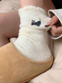 1 Pair Cute Cat Pattern Mid-Calf Socks, Suitable For Spring And Autumn