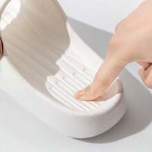 女士夏季可爱熊凉鞋，一脚蹬家居拖鞋，防滑浴室户外服装，轻便软底 EVA 情侣凉鞋 - 白色 - 查看 3