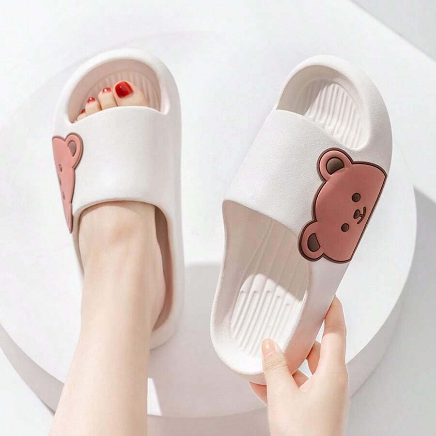 女士夏季可爱熊凉鞋，一脚蹬家居拖鞋，防滑浴室户外服装，轻便软底 EVA 情侣凉鞋 - 白色 - 查看 1