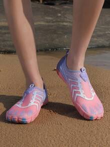 Contrast Color Striped Beach Water Shoes For Men, Thin Fabric Quick-Dry Anti-Slip Soft Sole Yoga Shoes, Suitable For Teens, Casual Summer, Outdoor, Athletic, Vacation, Graduation Gifts, Birthday Accessories