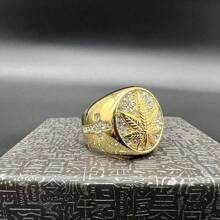Anillo de hombre estilo Hip Hop con hoja de arce y Strass - Anillo individual de aleación estilo Hip Hop con mosaico de Strass, sin chapado, joya de moda declarativa - Para hombre - Adecuado para fiestas y uso diario - Regalo perfecto para amantes de la moda
