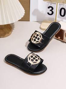 2025 New Summer Girls Sandals Flat Non-Slip Casual Fashion Versatile Strap Slippers - Black - View 4