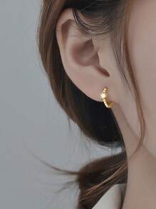 1 Pair Minimalist Delicate Single Diamond Hoop Earrings, Nature-Inspired, Elegant Style