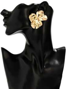 1 Pair Of Geometric Pleated Smooth Earrings, Exaggerated Vintage Elegant Asymmetrical Earrings, Suitable For Weddings, Parties And Daily Wear