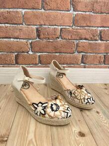 Sandali espadrillas con dettagli tropicali da donna, modelli freschi e moderni per la stagione, con comoda zeppa