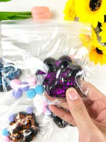 Neue, süße Katzenpfoten-Quetschies für Ostern, super weich mit langsamer Rückstellung und schlammiger Haptik, Mehrfarbig helle Pulver Katzenpfoten Quetschspielzeuge, im selben Stil wie Internet-Prominente, hochwertige Entspannungsspielzeuge zum Zusammendrücken