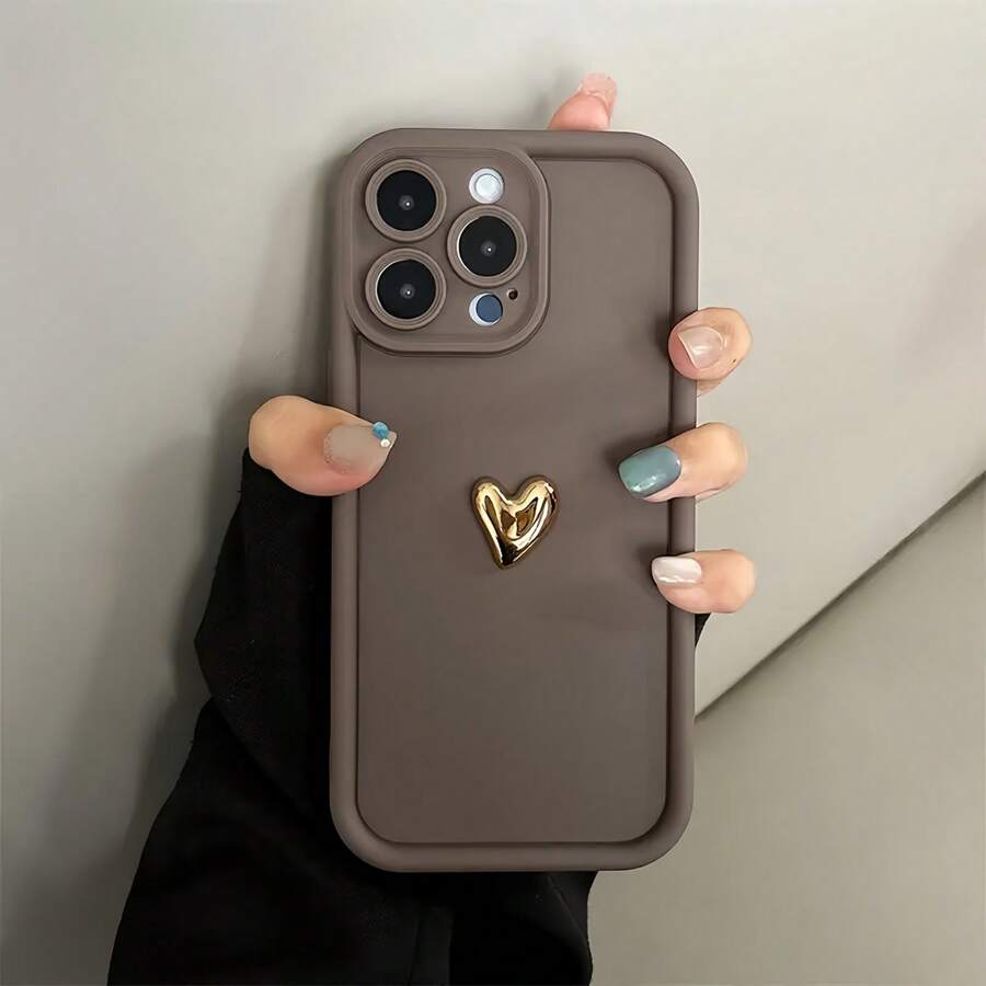 Elegante 3D-Goldherz-Silikonhülle mit Herz-Element, kompatibel mit Apple 16, 16 Pro Max, 16 Pro, 16 Plus, XR, 15, 14 Pro Max, 12, 13 Pro, 11 sowie anderen Modellen. Antirutsch, zuckersüße Schutzhülle, wasserdicht, stoßfest, kratzfest. Frühlingsfest-Geschenk, internationale Version, nicht die Inlandsversion. - Beige - Übersicht 1