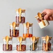 Hộp nhựa kín có kèm thìa, thích hợp để đựng ngũ cốc thô, gia vị, trái cây sấy khô, cà phê và đồ ăn nhẹ nhỏ. Có ba dung tích khác nhau để đáp ứng nhu cầu hàng ngày của bạn. Nhẹ và dễ mang theo, với thiết kế mở, thuận tiện để lấy và vệ sinh. - Màu trong suốt - Xem 7