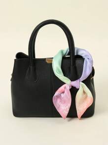 1条简约印花55厘米方巾，新款春季女士多功能头巾，可作腰带装饰、发带、时尚领巾，搭配连衣裙穿着。 - 彩色 - 查看 4