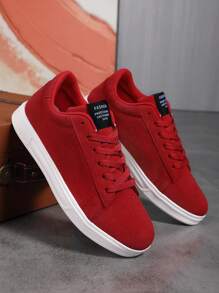 Men's Minimalist Casual Red Festival Patchwork Skate Shoes, Niche Fashion Front Lace-Up Outdoor Comfortable Versatile Sneakers
