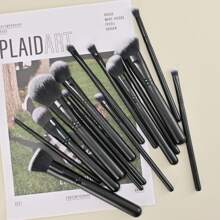 15pcs Makeup Brush Set With Eyeshadow, Concealer, Blush Brushes, Complete Kit With Storage Bag & Sponge
