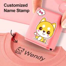 Timbro personalizzabile con nome cartoni animati per abbigliamento, scarpe, lunch box, zaini - in plastica resistente, inchiostro nero impermeabile, facile da usare, senza piume, ideale per articoli scolastici e da ufficio