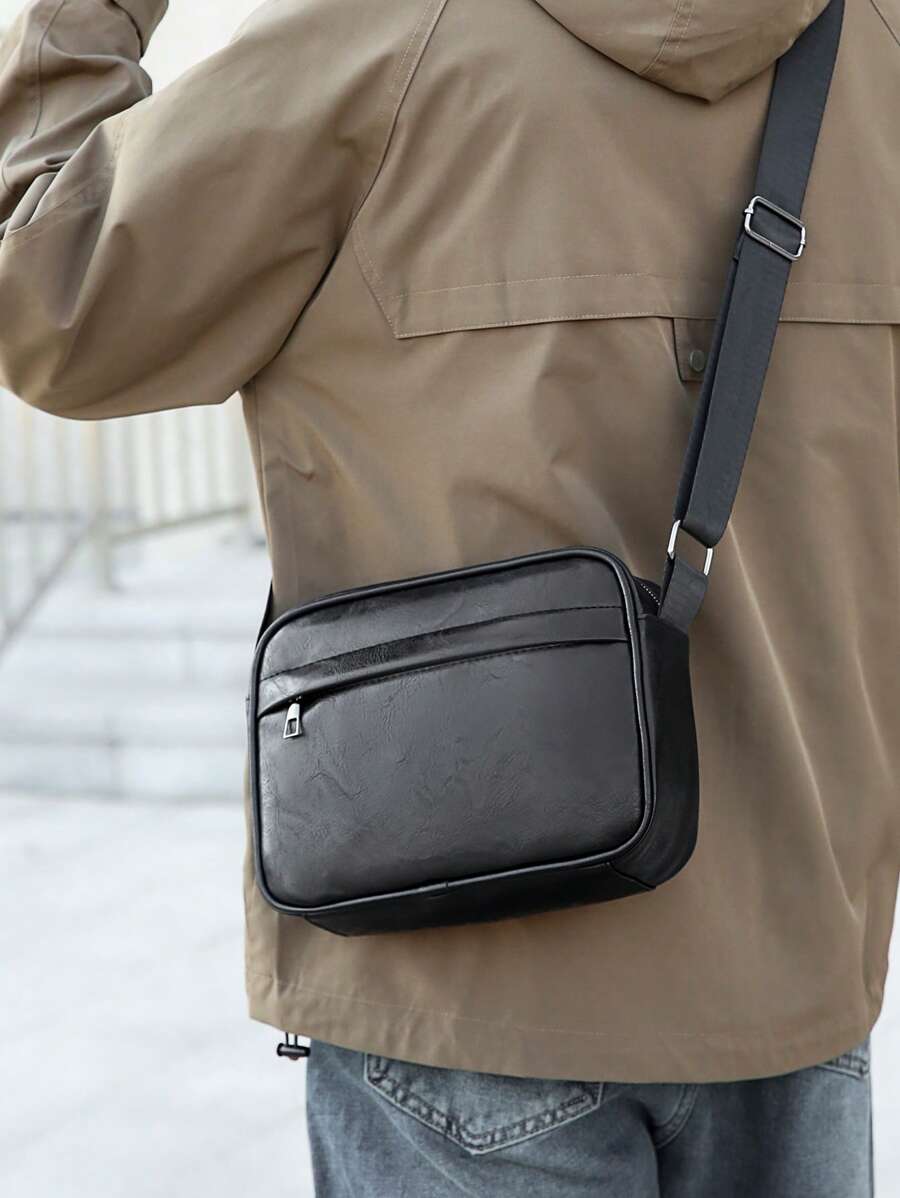 A Crossbody Bag Made Of Nylon Material, Simple And Atmospheric, Not Easily Damaged, High Aesthetic Value, Large Capacity, Easy To Clean, Smooth Surface, Not Easily Stained Office Bag Sling Bag