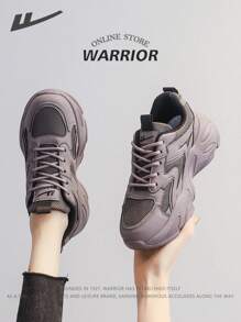 WARRIOR 1 par Nuevos tenis tipo Chunky de la Serie Warrior 2025 para mujer. Tenis de suela gruesa y ligera, con parte superior y cordones delanteros, aptos para uso en exteriores, color blanco, adecuados para uso durante todo el año.