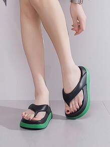 Teenagers/Girl's Platform Flip Flops, Dual-Color Fashion & Versatile, Anti-Slip , Soft & Comfortable Thong Sandals, Indoor/Outdoor Platform Slides, Beach Slippers - Black - View 3