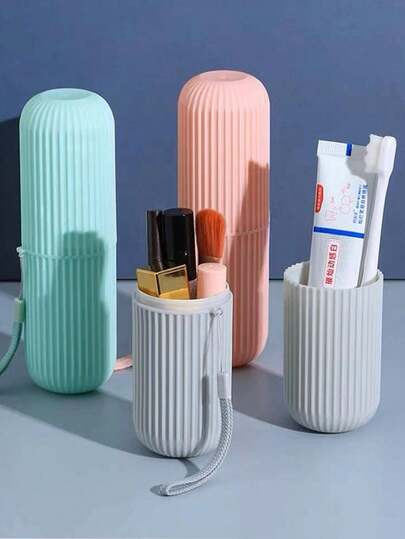 Kapaklı ve Diş Fırçası Tutuculu 1 Adet Seyahat Diş Fırçası Kabı, Banyo Düzenleyici, Diş Fırçaları ve Diş Macunu Saklama Kabı, Taşınabilir Ağız Gargarası Kabı, Kullanışlı Banyo Aksesuarı, Temel Diş Bakımı Düzenleyici, Kompakt Tuvalet Malzemeleri Kabı, Evde ve Seyahat Halinde Düzenleme İçin Mükemmel, Günlük Bakım İhtiyaçları İçin Pratik Hijyen Çözümü