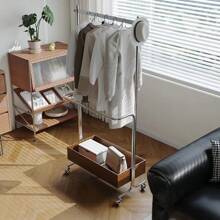 1. Un cintre de vêtements de luxe léger 2. Un séchoir à vêtements sur pied pour chambre à coucher 3. Un porte-manteau d'angle mobile haut de gamme 4. Une étagère de rangement de vêtements pour la nuit 5. Un cintre de vêtements sur pied vintage moderne en acier inoxydable 6. Un porte-manteau 7. Une étagère de rangement mobile pour chambre à coucher