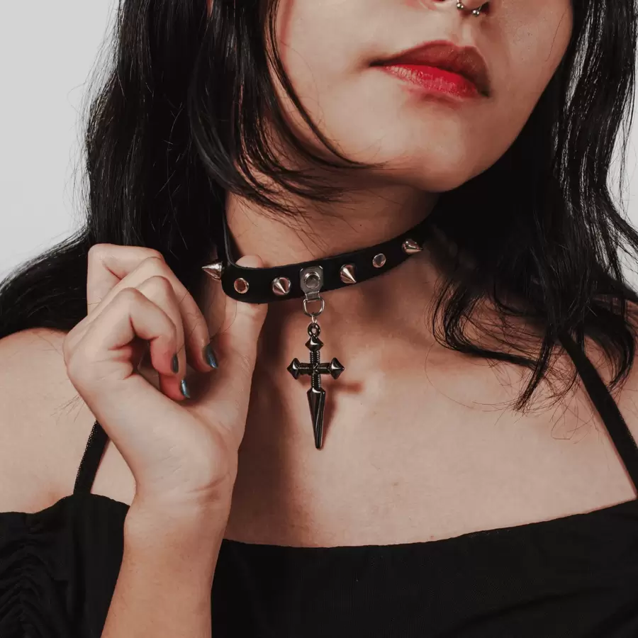 Black Spiked Cross Choker Necklace For Women Alternative Gothic Off - 交叉石墨 - 查看 1