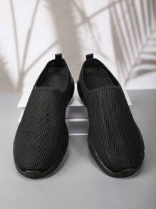 2025 春夏新款透气、舒适、轻便网眼男女通用一脚蹬凉鞋，男款/女款