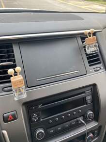 2pcs Car Air Vent Clip Air Freshener Bottle, Small & Cute & Practical Car Decoration