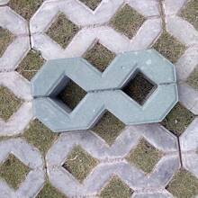 Moule à pas en béton en forme de 8, moule en plastique pour trottoir en ciment pour la décoration du jardin et de la terrasse