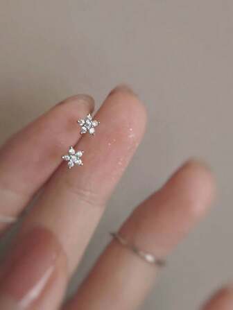 1 Pair Women's Simple Floral Stud Earrings, Elegant Copper Cubic Zirconia Small Flower Earrings, Gift