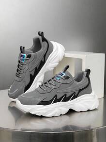 Unieke leren en mesh splicing ademende comfortabele casual dikke sneakers voor heren, dikke zool, hoogteverhogende antislip dagelijkse woon-werkverkeer outdoor sport sneakers