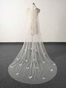 1 件仿珍珠蝴蝶结婚纱头纱，长 250 厘米（98.4 英寸），带金属发梳，适用于婚礼、派对、情人节等场合。配饰可选白色或象牙色。