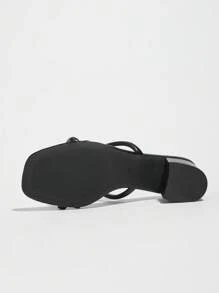 极简主义露趾拖鞋，轻柔微风粗跟病毒式夏季新款系带女士时尚高跟凉鞋