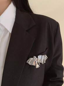 1pc Metal Asymmetrical Unique Design Fashion Brooch, For Women Decorative Suit Jacket Accessory - Brooch - View 8