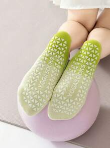 1/2/3 Pairs Of Women's Yoga Socks, Indoor Sports Socks, Non-Slip Socks, Gradient Color, Crew Socks, Short Socks, Dance Socks, Soft Women's Socks For Many Sports