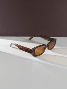 1 par de gafas de mujer de estilo minimalista y colegial, con diseño cuadrado estrecho, adecuadas para uso diario