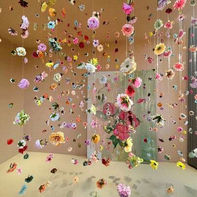 Juego de 100 piezas de guirnalda de flores colgantes para bricolaje - Set de flores de techo DIY, material de cortina de flores DIY, adornos colgantes de flores de simulación, diseño de pared de flores flotantes para decoración de boda, cumpleaños, habitación