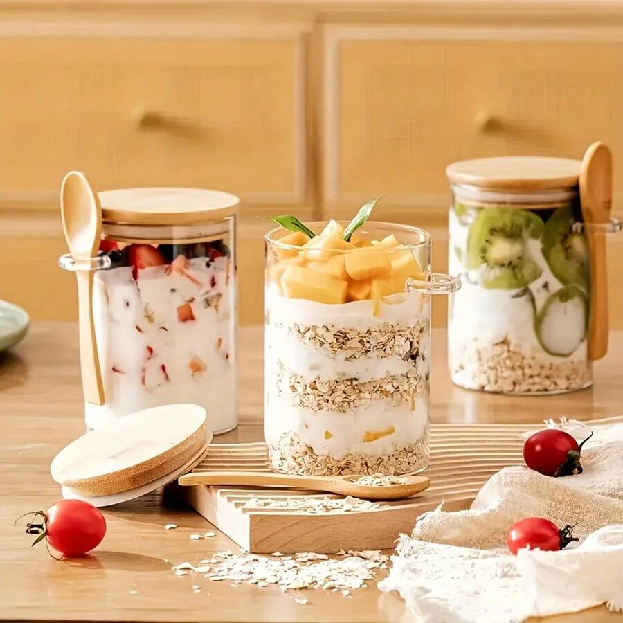 Hộp nhựa kín có kèm thìa, thích hợp để đựng ngũ cốc thô, gia vị, trái cây sấy khô, cà phê và đồ ăn nhẹ nhỏ. Có ba dung tích khác nhau để đáp ứng nhu cầu hàng ngày của bạn. Nhẹ và dễ mang theo, với thiết kế mở, thuận tiện để lấy và vệ sinh. - Màu trong suốt - Xem 1