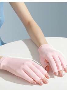 A Pair Of Gloves Women's Skin Friendly Breathable Cycling UV Resistant Ice Silk Gloves