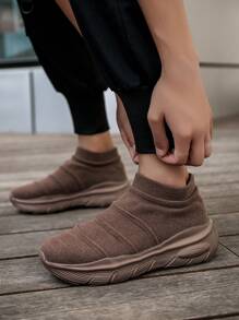 男士简约休闲一脚蹬运动鞋，纯色轻便透气缓冲鞋底防滑鞋，适合日常穿着和通勤，舒适一双 - 棕色 - 查看 7
