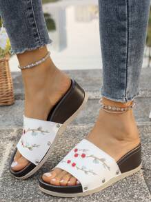 女式刺绣系带一脚蹬凉鞋，坡跟，时尚双色铆钉外底，舒适厚底鞋