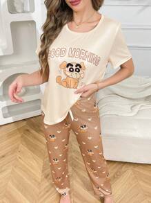 CRAYON SHINCHAN Conjunto de pijama de 2 piezas para mujer con Top de manga corta con estampado de dibujos animados de Crayon Shin-Chan y letras, y pantalones con estampado de corazón y decoración de lazo