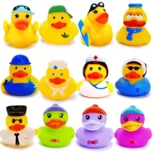12 stuks rubberen eendjes, mini rubberen eendjes, badspeelgoed, verjaardagscadeaus, zomerse strand-/zwembadactiviteiten, decoratie voor feestdagen - creatieve beloningen in de klas, sokvulling, feestdecoratie