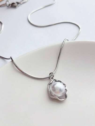 1 Pc Stainless Steel Pearl Pendant Necklace, Minimalist Design, Fade-Resistant Snake Chain Short Necklace Accessories For Women
