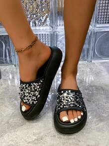 Popular Cartoon Panda Hollow Out Platform Summer Slippers Women, Cute Closed Toe Slides Outdoor Water Resistant Anti-Slip Lightweight Slip On Sandals Suitable For Beach