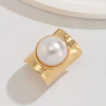 CIREY Exaggerated Embellished Large Pearl Wide Ring, Geometric Smooth Band Rings For Women, Suitable As Gifts