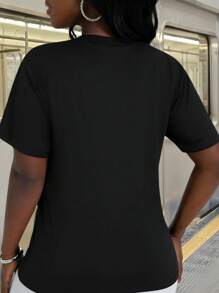Camiseta de manga corta y ajuste regular con estampado de botas del oeste para mujer, ideal para primavera/verano