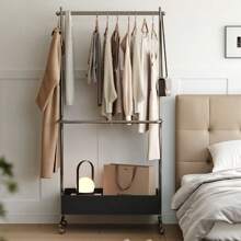 1. Un cintre de vêtements de luxe léger 2. Un séchoir à vêtements sur pied pour chambre à coucher 3. Un porte-manteau d'angle mobile haut de gamme 4. Une étagère de rangement de vêtements pour la nuit 5. Un cintre de vêtements sur pied vintage moderne en acier inoxydable 6. Un porte-manteau 7. Une étagère de rangement mobile pour chambre à coucher
