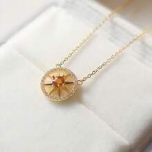 1 pièce Collier pour femmes en or 18 carats plaqué argent sterling 925 millièmes avec zirconium. Chaîne collarbone en étoile octogonale en cristal jaune. Convient pour le port quotidien et les cadeaux de fête pour femmes.