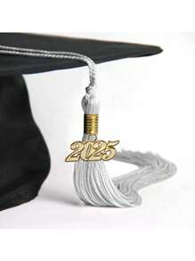 1件毕业纯色流苏，配金色日期吊饰。每个流苏都配有一个年份吊饰，让您自豪地展示您取得成就的具体年份。纯色流苏是完美的配饰，可为您的造型锦上添花，也是您成功的永恒纪念。多种颜色可选。(2025) - 彩色 - 查看 7