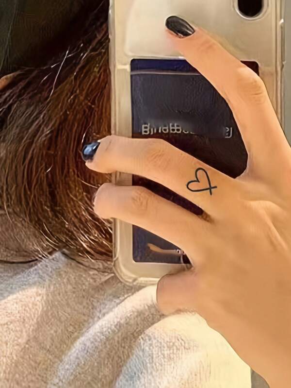 Juice Temporary Tattoos - Cute Heart Design, Waterproof And Semi-Permanent, Great For Fingers And Small Areas, Suitable For Men, Women, Couples, Tattoo | Heart Shape Tattoo | Fine Line Tattoo